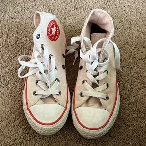 White girls converse hot sale